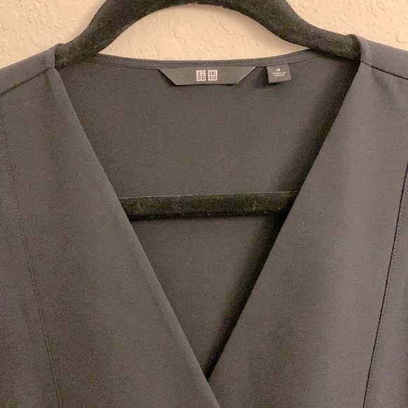 Uniqlo V Neck Drape Black Midi Dress Size M - Picture 2 of 5